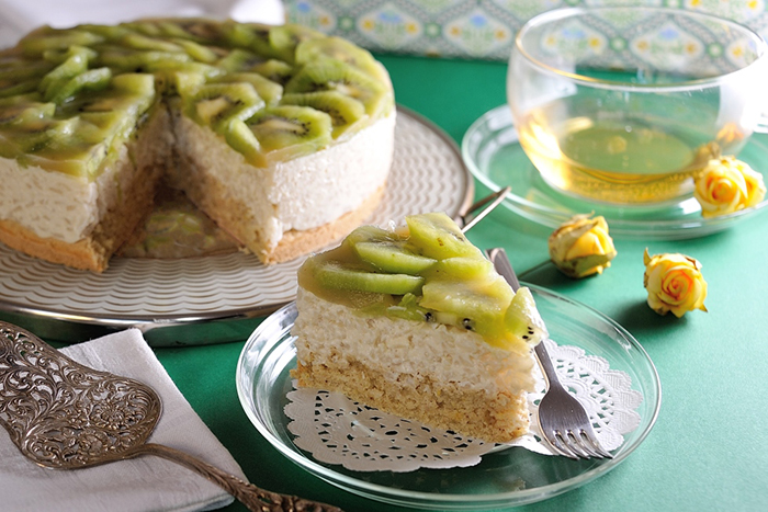 Apfel-Milchreis-Torte mit Kiwis