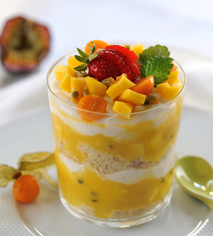 Mango-Passionsfrucht-Topfen-Tiramisu