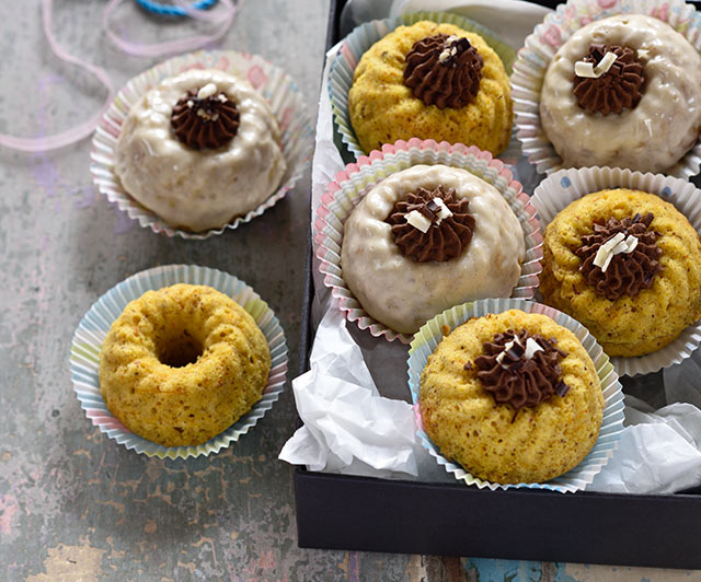 Kürbis-Orangen-Gugelhupfe mit Schoko-Earl-Grey-Creme