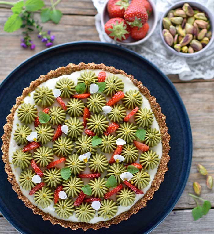 Beeren-Joghurt-Tarte mit Pistaziencreme