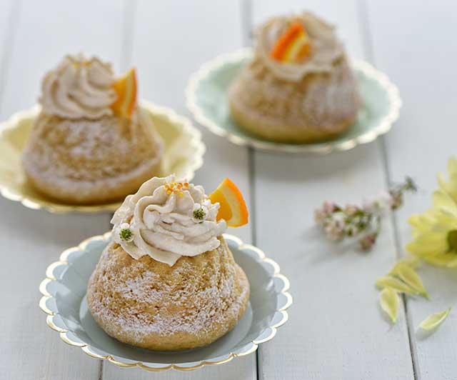 Mini-Orangen-Gugelhupfe mit Orangen-Frischkäse-Creme