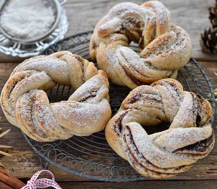 Zimtkränzchen mit Topfen-Haselnuss-Füllung