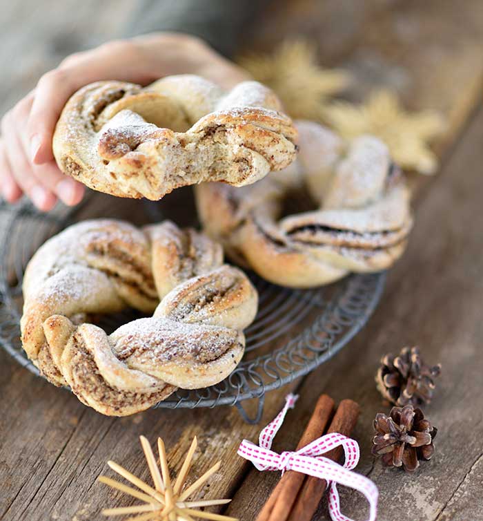 Zimtkränzchen mit Topfen-Haselnuss-Füllung